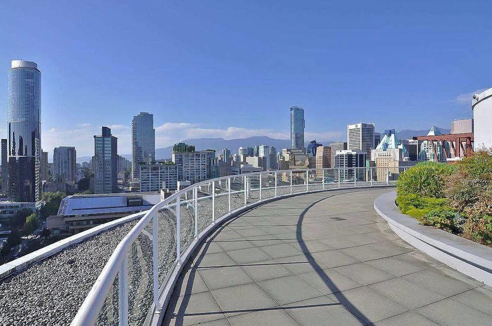 King Suites Downtown Vancouver Exterior photo